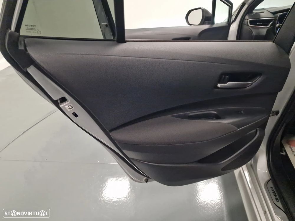 Toyota Corolla Touring Sports 1.8 Hybrid Comfort+P.Sport - 39