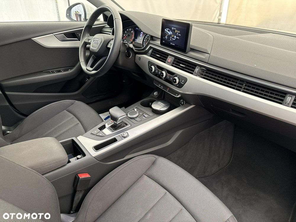 Audi A4 Limousine 35 TFSI S tronic - 22