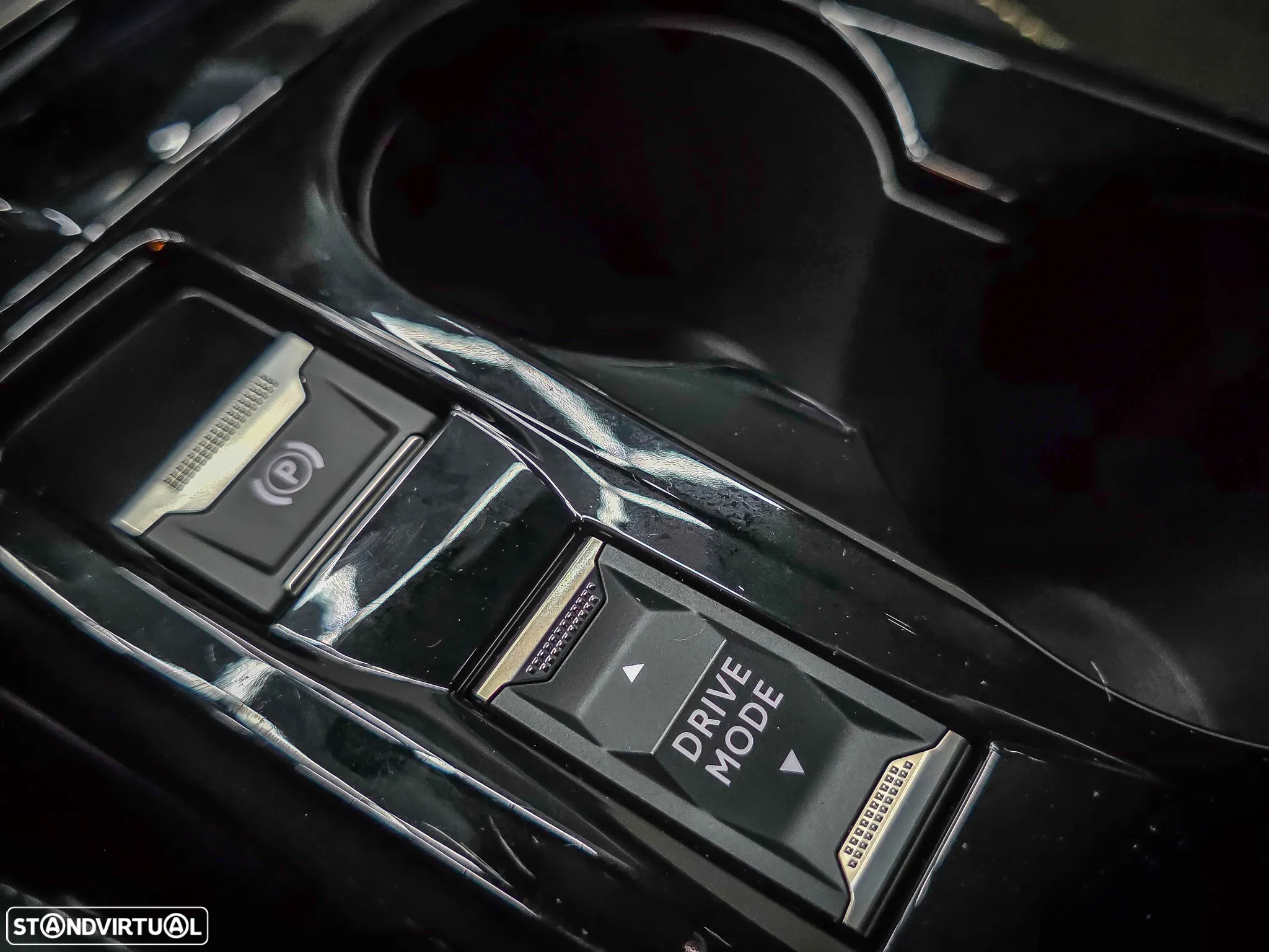 Peugeot e-208 50 kWh GT Line - 39