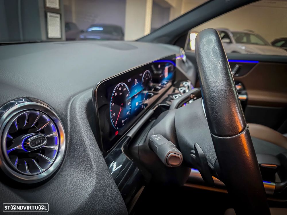 Mercedes-Benz GLA 250 e 8G-DCT Progressive Advanced - 28