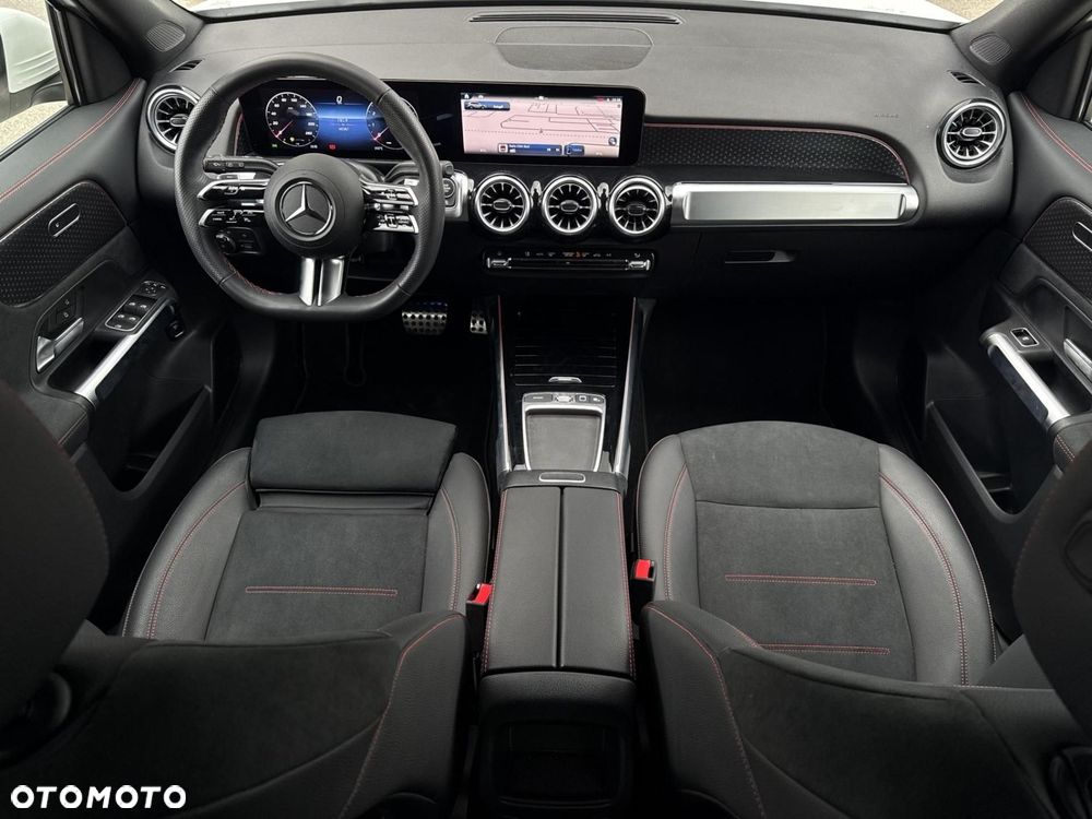 Mercedes-Benz GLB - 18
