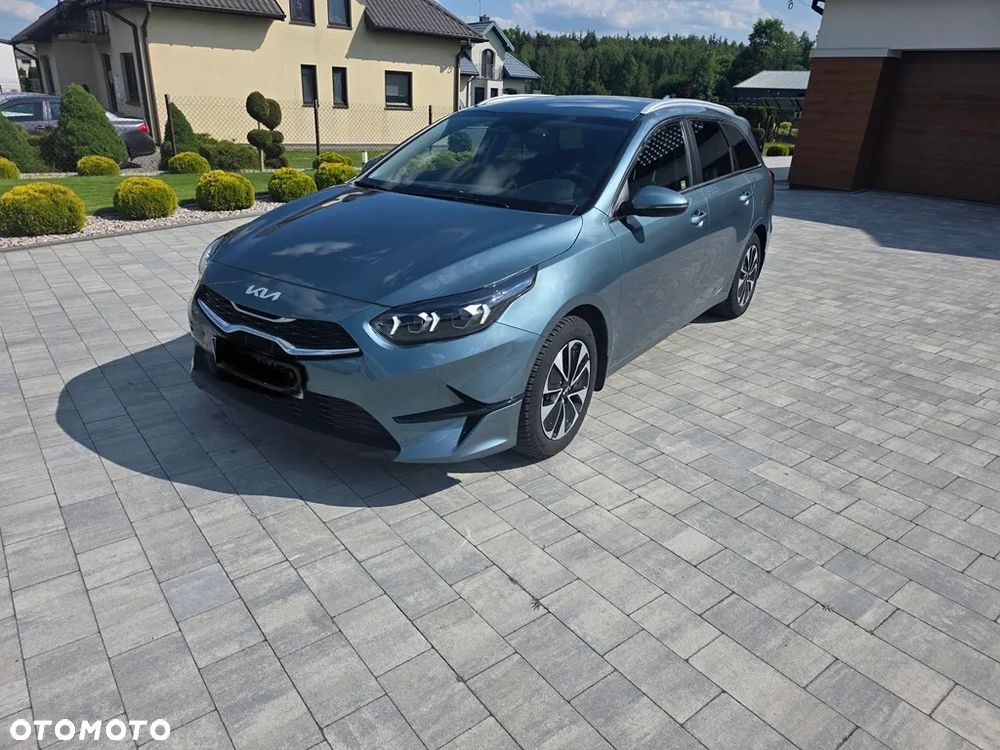 Kia Ceed - 1