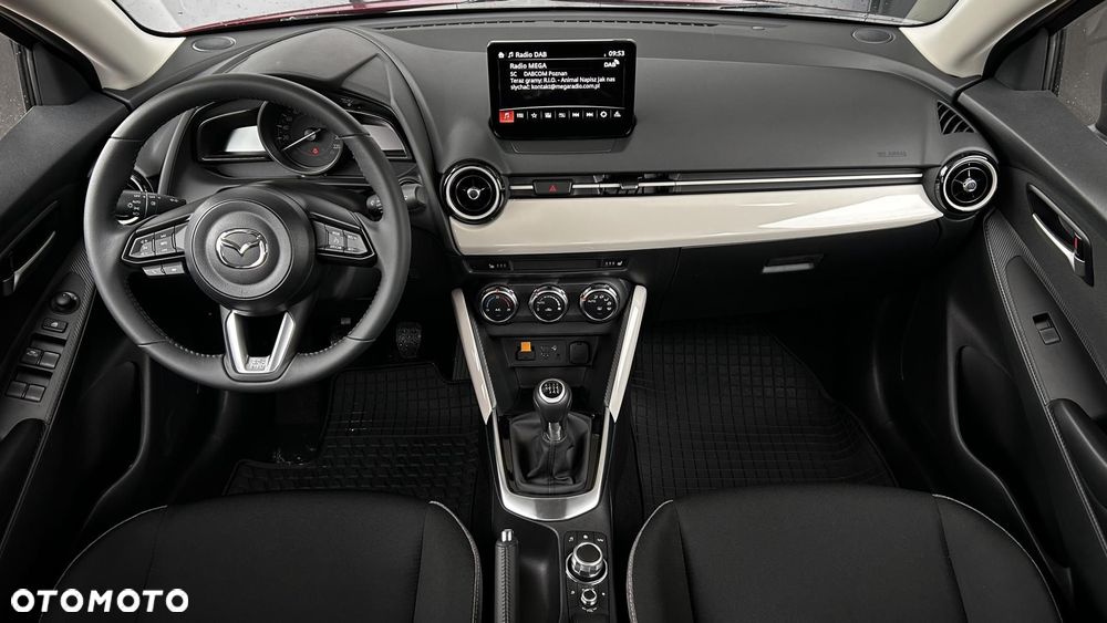 Mazda 2 - 16