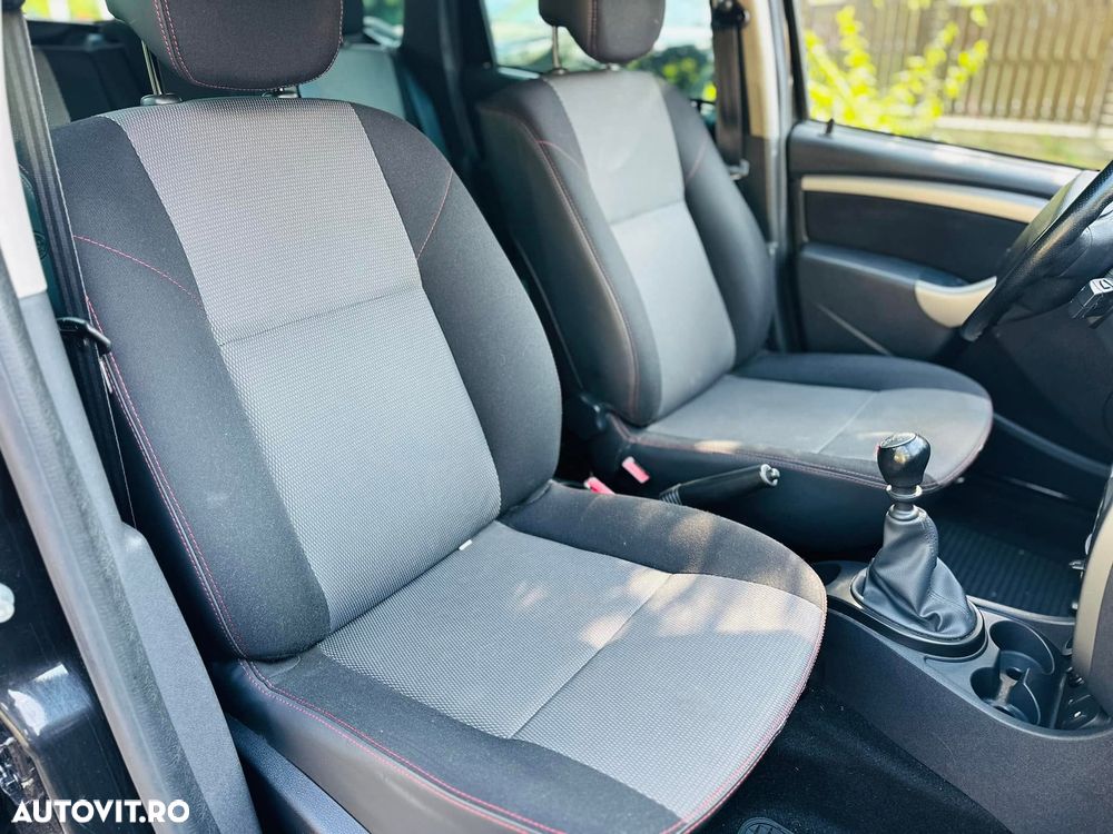 Dacia Duster dCi 110 FAP 4x4 Prestige - 8