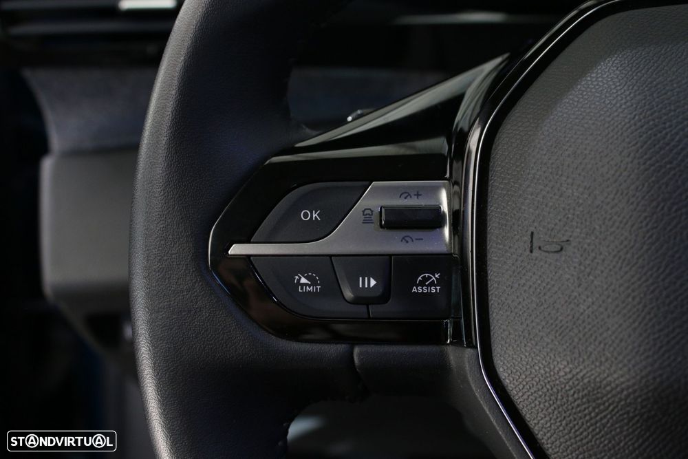 Peugeot 408 1.2 PureTech Allure EAT8 - 14