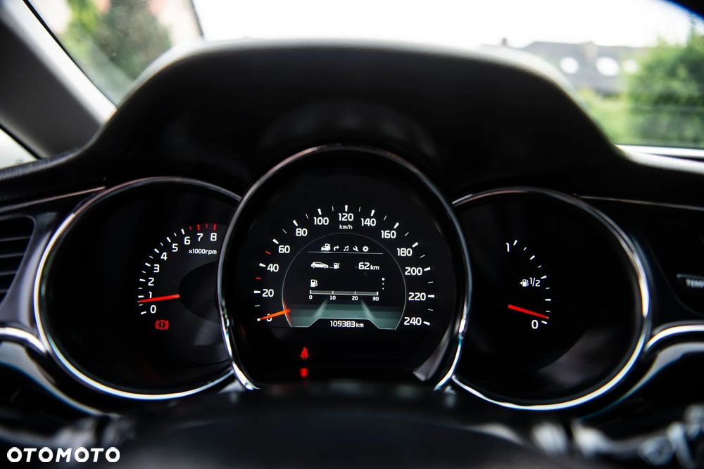 Kia Ceed 1.6 GDI ISG Platinum Edition - 21