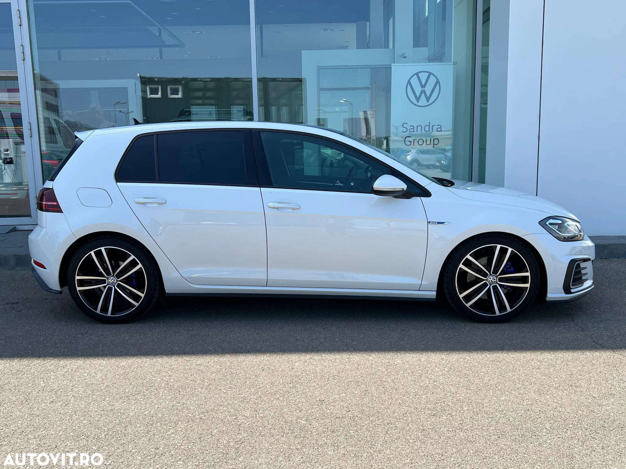 Volkswagen Golf 1.4 GTE Plug-In-Hybrid DSG - 2