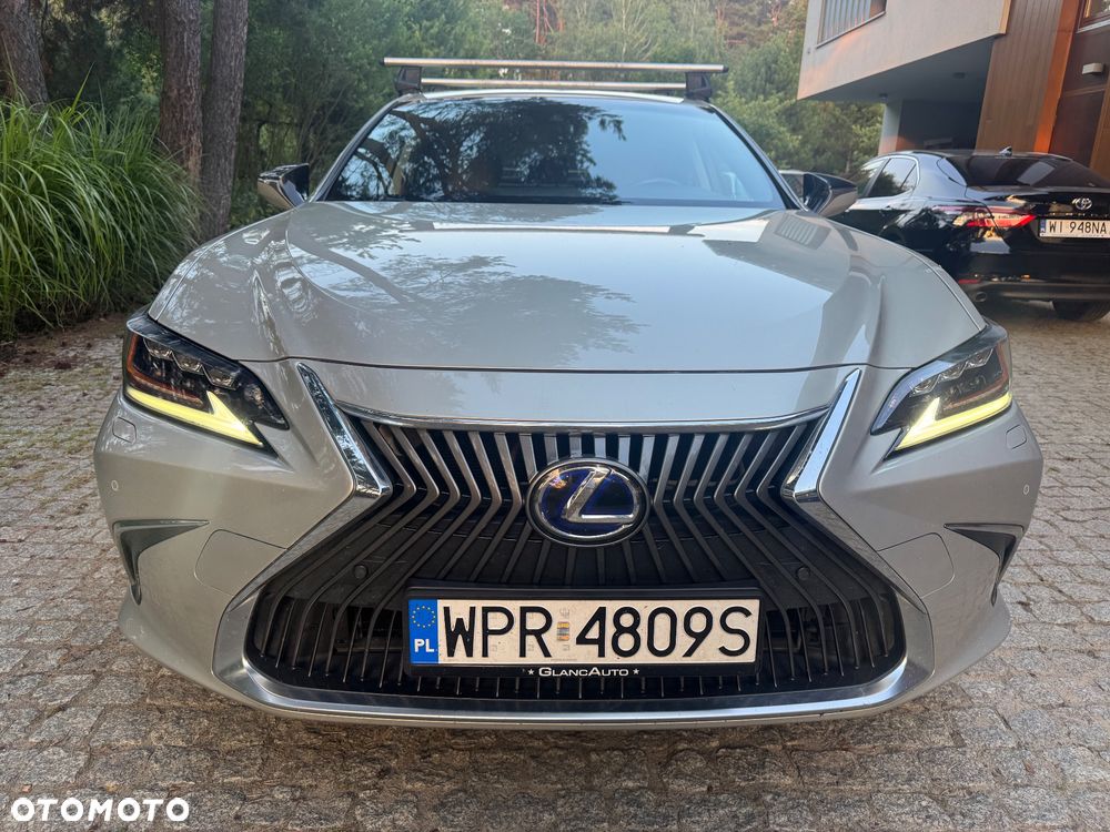 Lexus ES 300h Prestige - 4