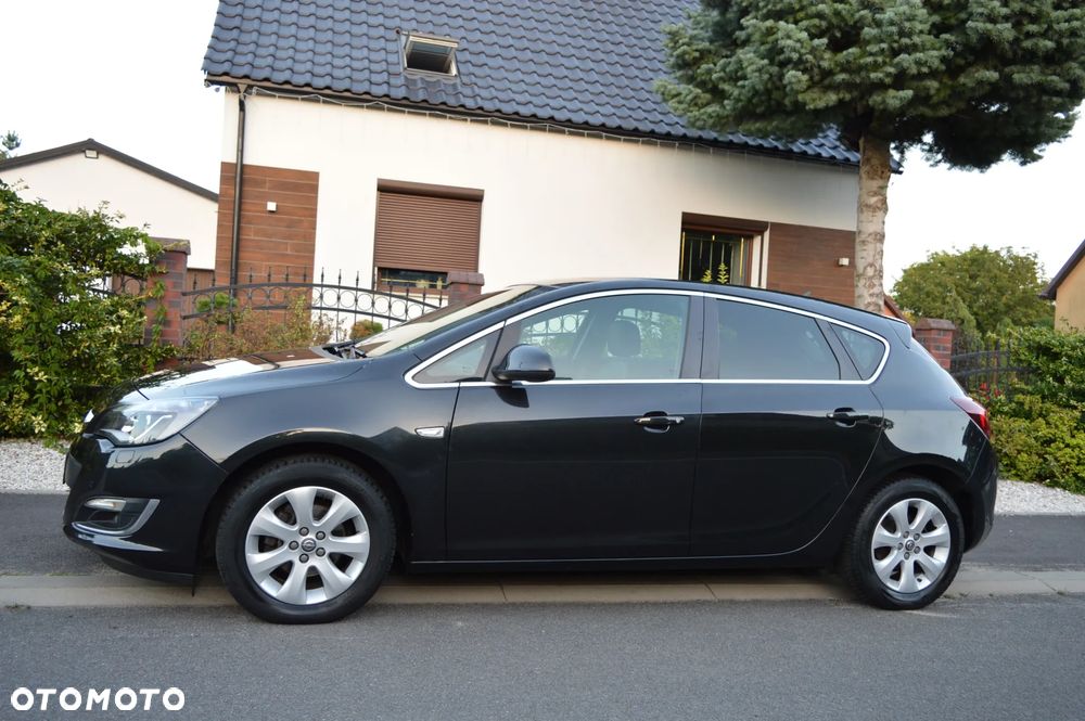 Opel Astra 1.4 Turbo Cosmo - 11