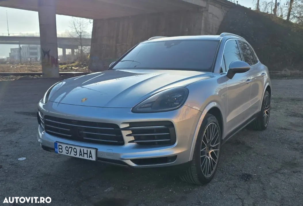 Porsche Cayenne - 3