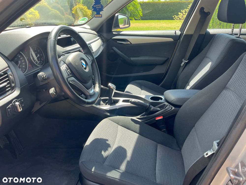 BMW X1 sDrive18i xLine - 7