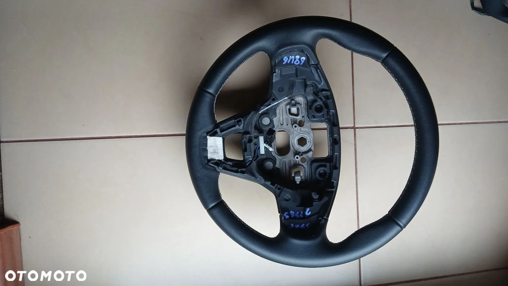 Ford Fiesta MK8 17- skóra grzana - 2