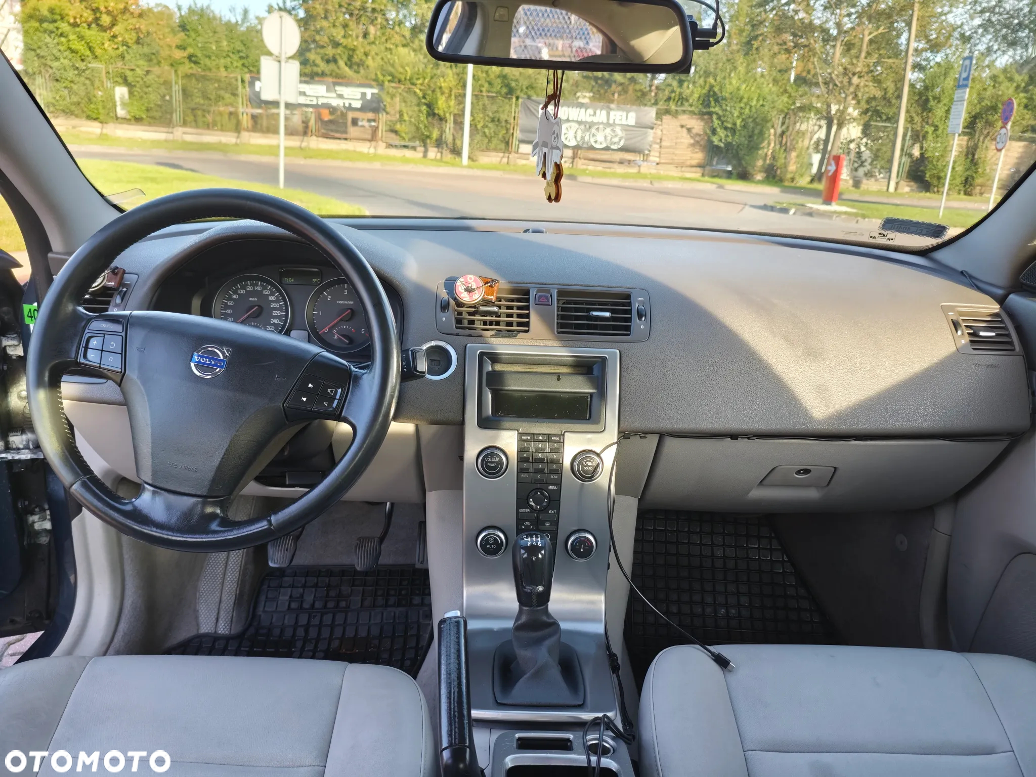 Volvo S40 2.0D Momentum - 12