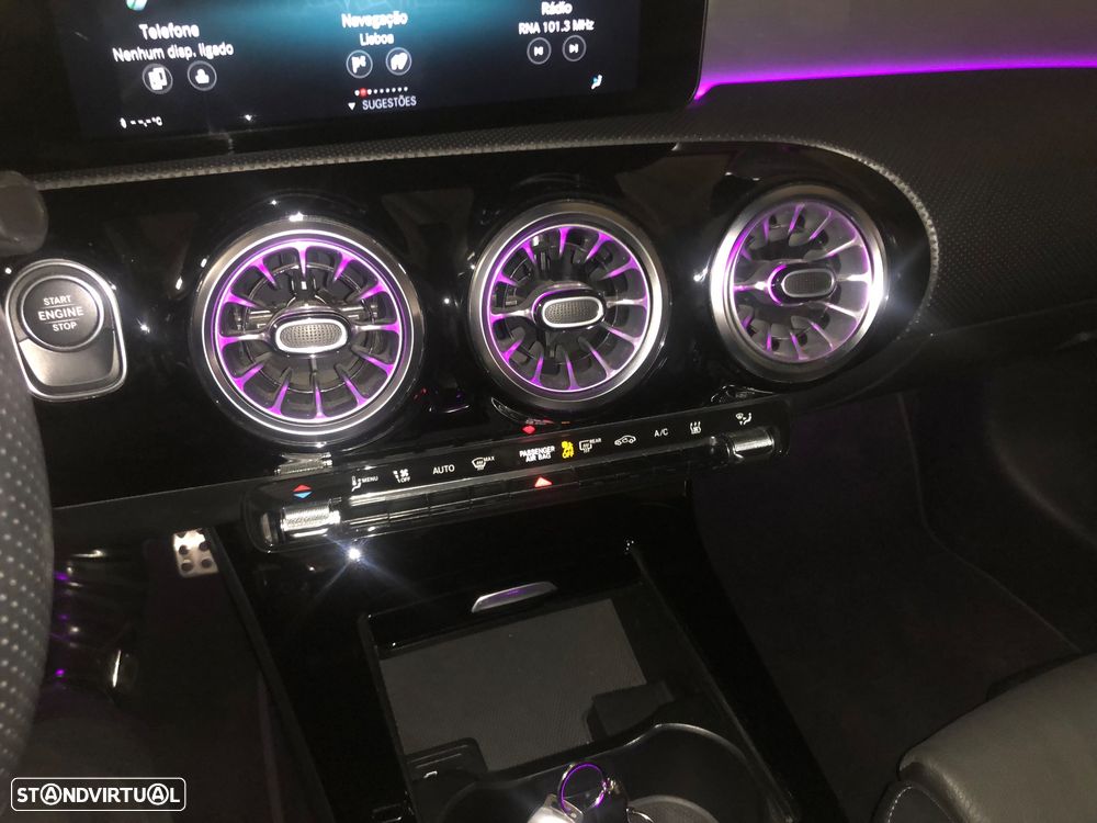 Mercedes-Benz A 250 e AMG Line - 29