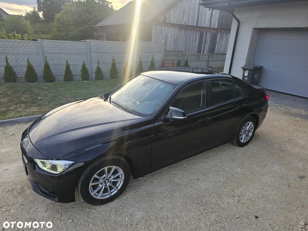 BMW Seria 3 316d - 16