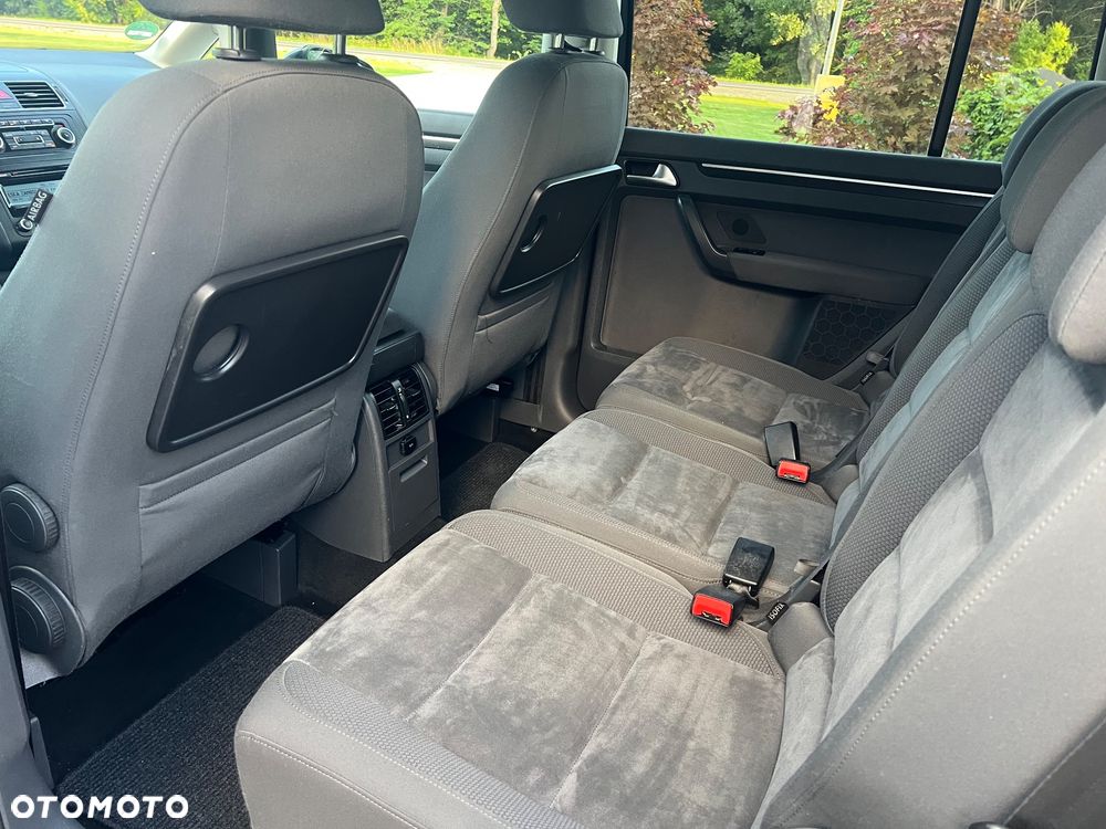Volkswagen Touran 2.0 TDI Highline - 7