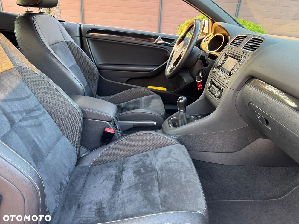 Volkswagen Golf - 8
