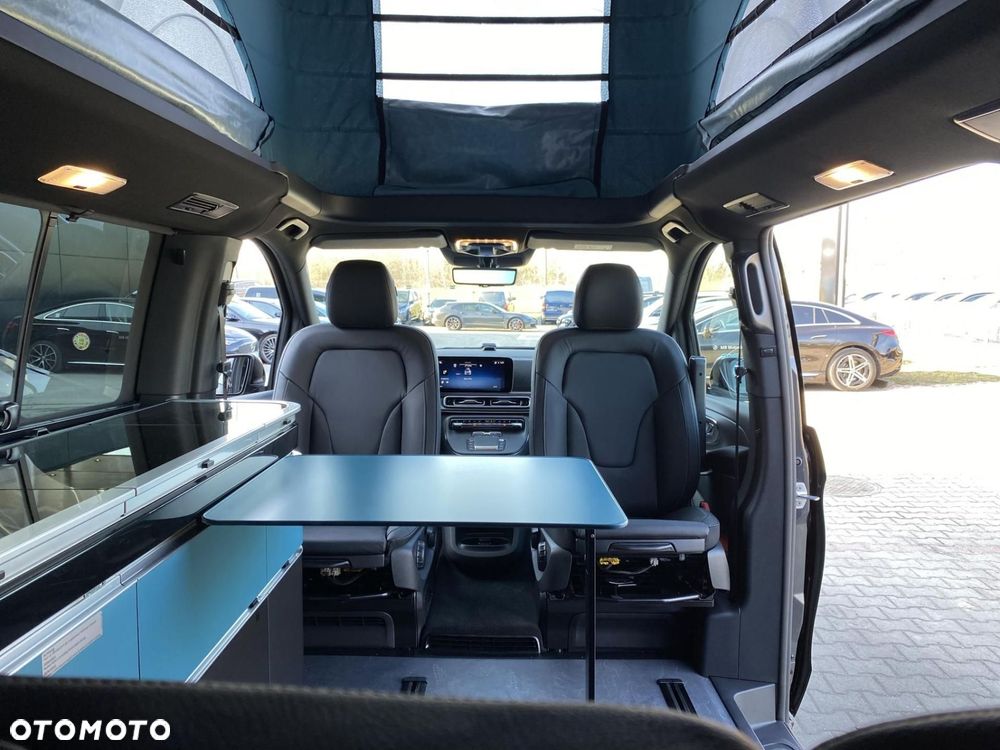 Mercedes-Benz Klasa V - 26