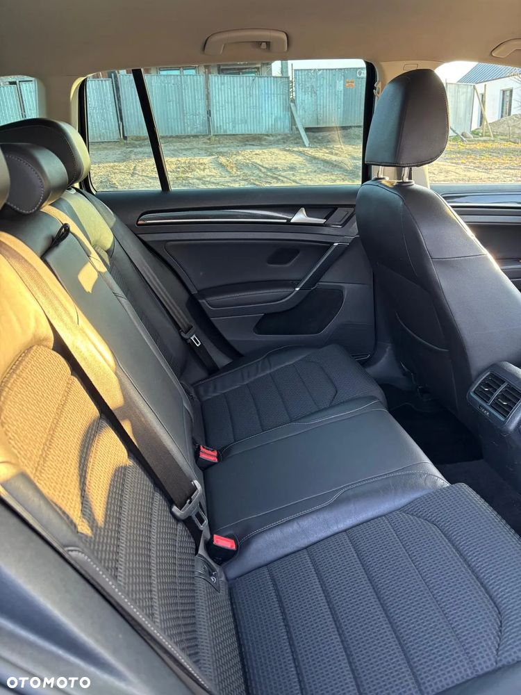 Volkswagen Golf VII 2.0 TDI BMT Highline DSG - 9