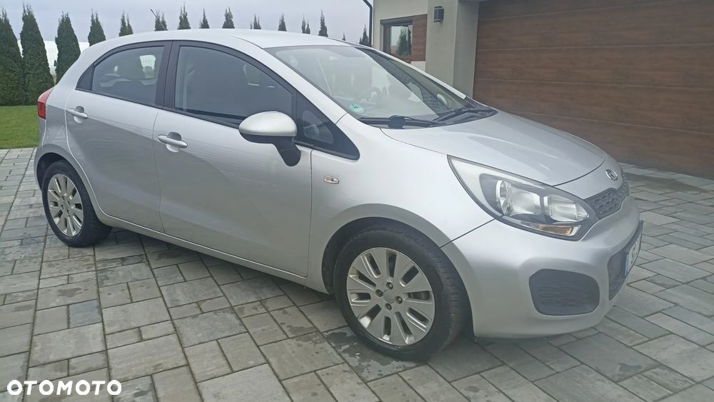 Kia Rio 1.4 Dream Team Edition - 11