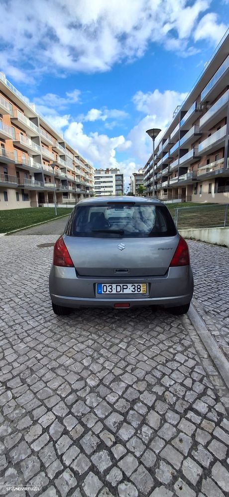 Suzuki Swift 1.3 DDiS GLX - 6
