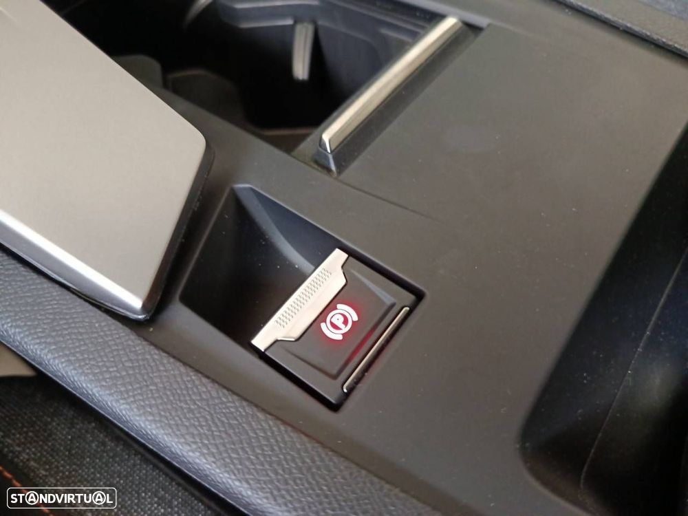 Peugeot 308 1.5 BlueHDi Style EAT8 - 18