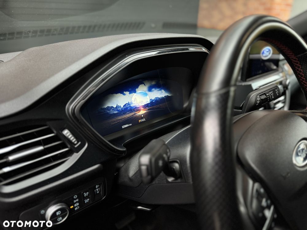 Ford Kuga - 23