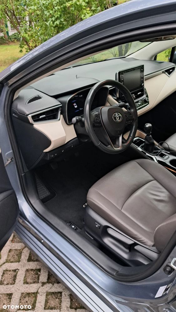 Toyota Corolla 1.6 Executive - 10