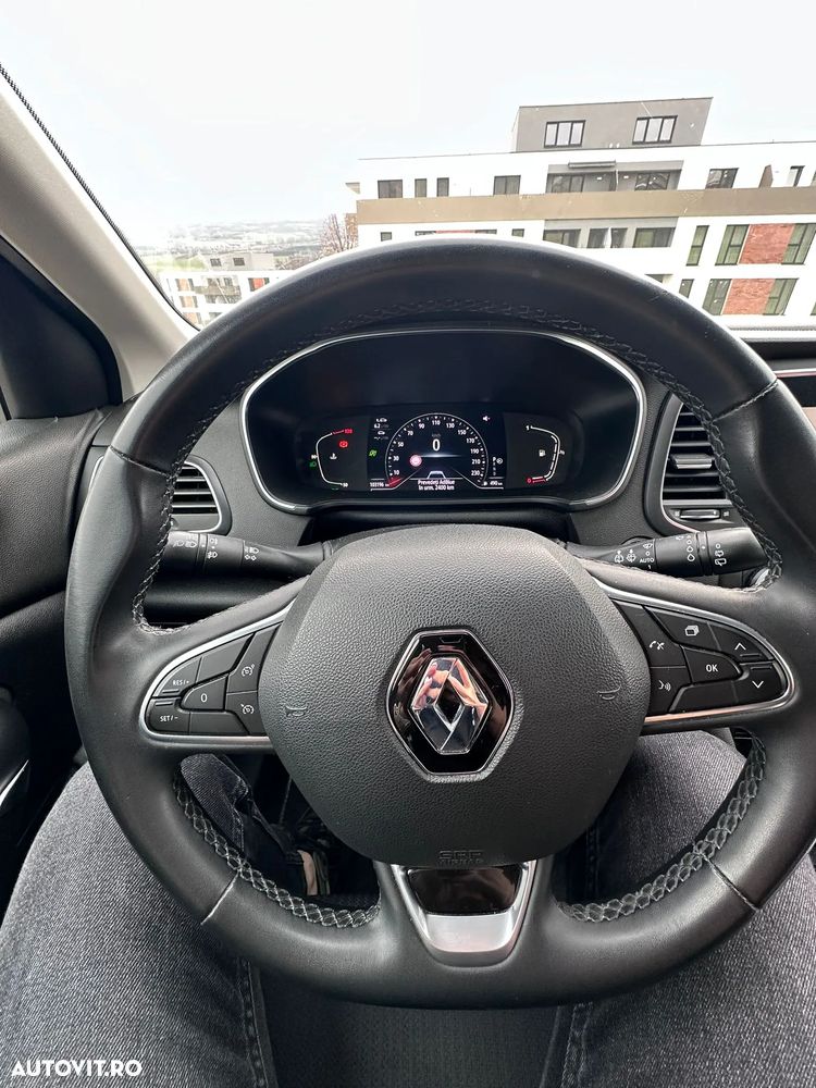 Renault Megane BLUE dCi 115 EDC BUSINESS EDITION - 6