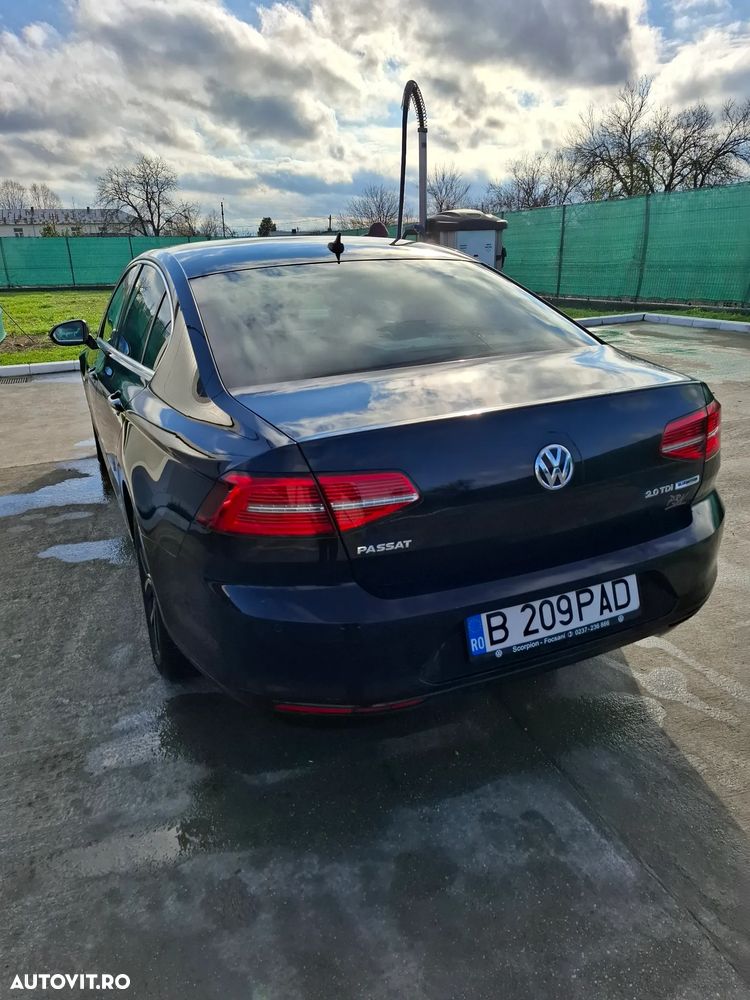 Volkswagen Passat 2.0 TDI DSG Comfortline - 5