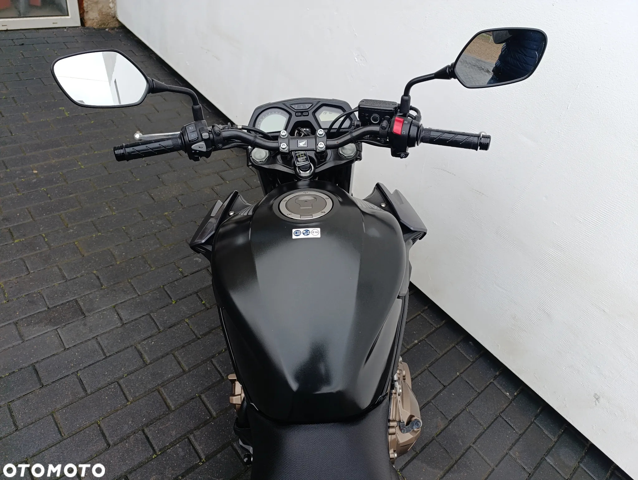 Honda CB - 18