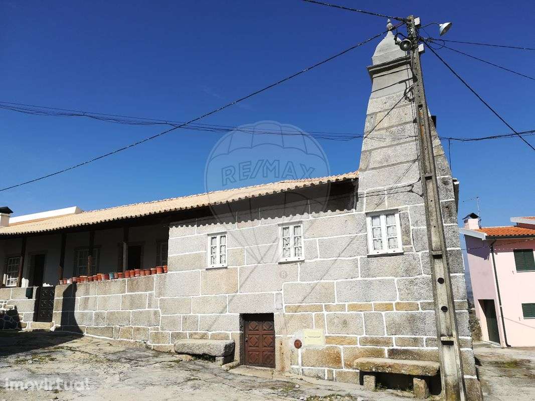 Moradia T4 para venda - Grande imagem: 2/13