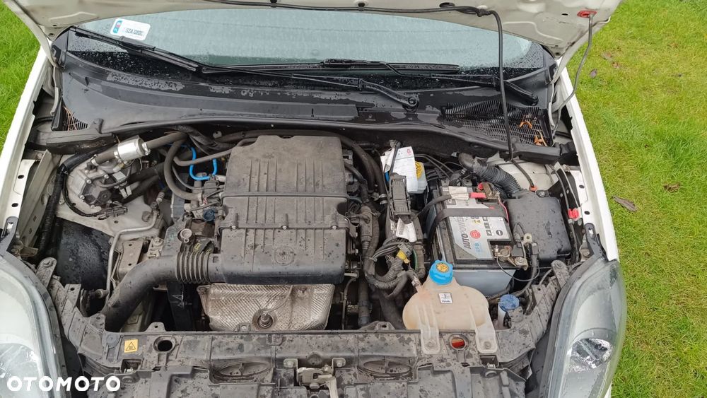 Fiat Punto 1.4 Easy Pakiet Easy Plus S&S - 19