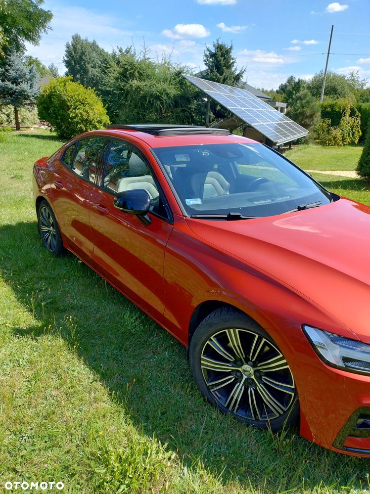 Volvo S60 B4 B R-Design - 2