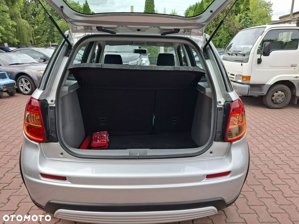 Suzuki SX4 1.6 GS / Premium 4WD - 27
