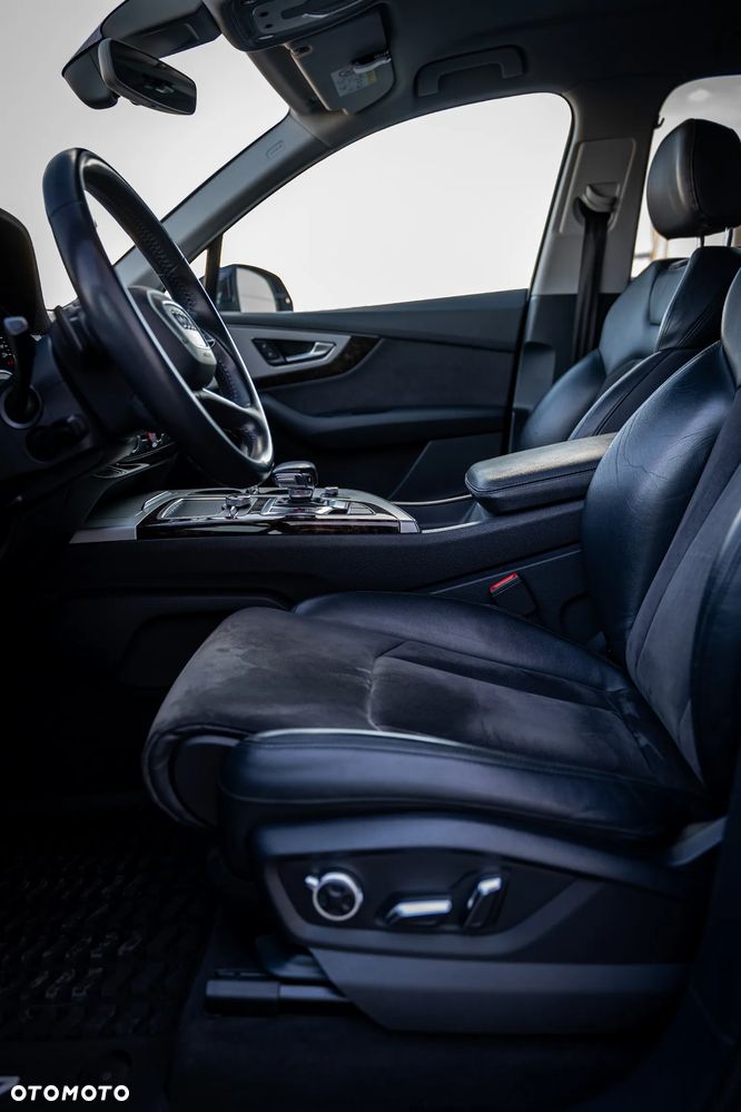 Audi Q7 - 13