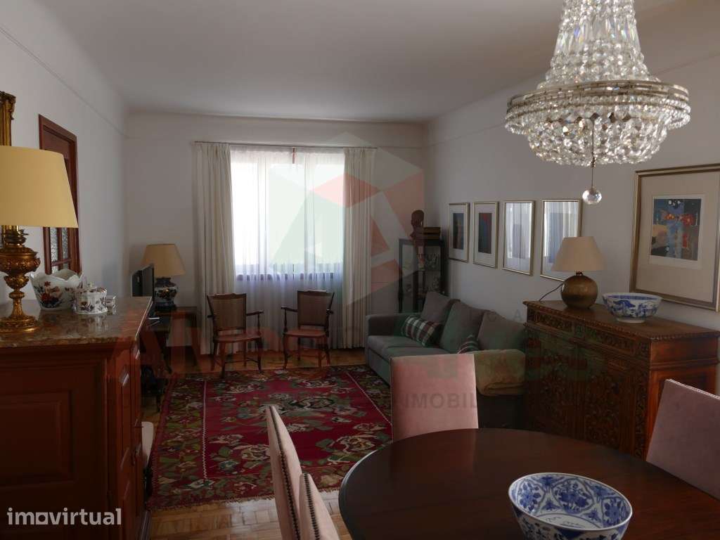 Moradia T4+1 em Paranhos - Totalmente renovada - Grande imagem: 2/25
