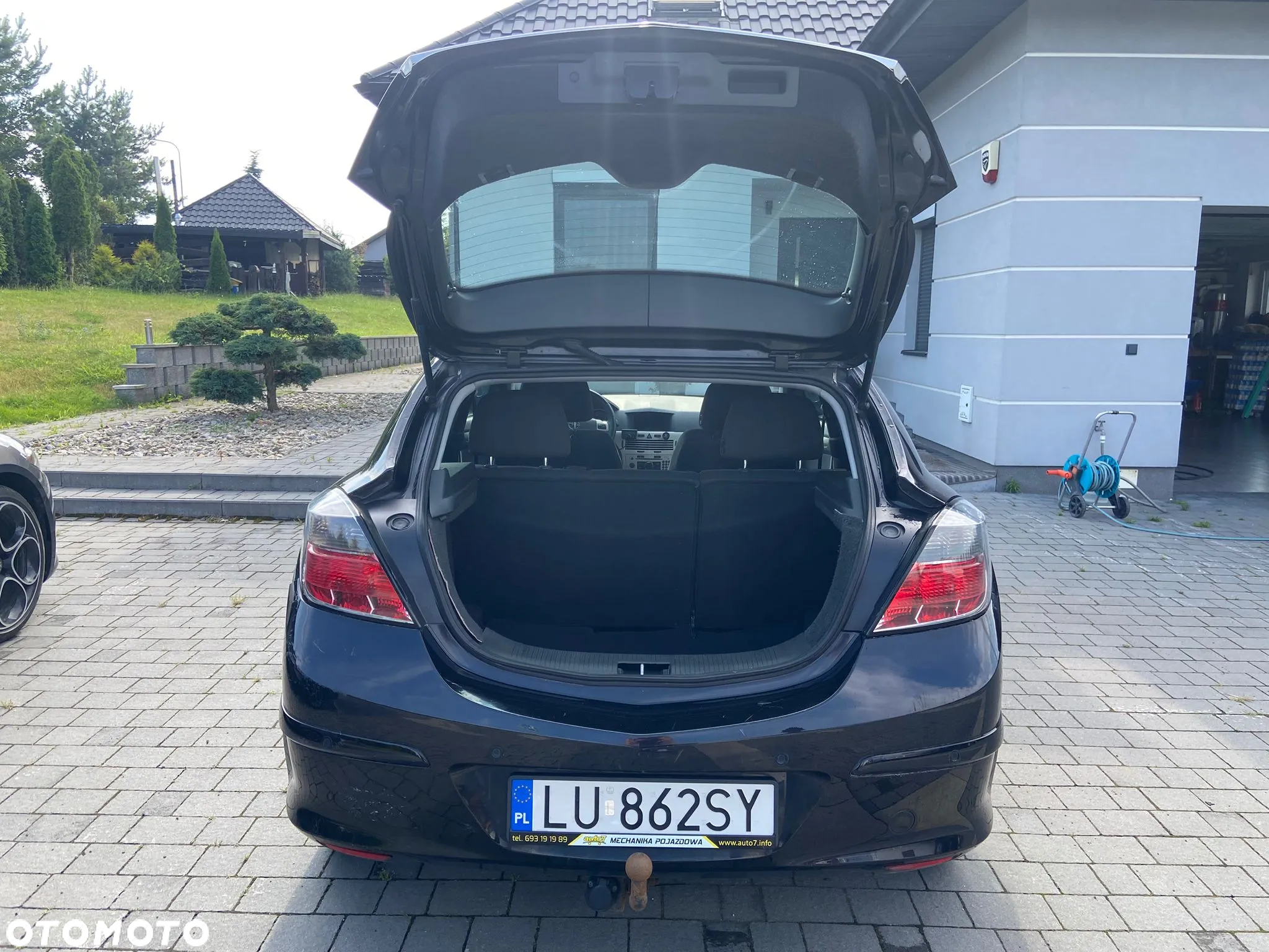 Opel Astra GTC 1.6 - 16