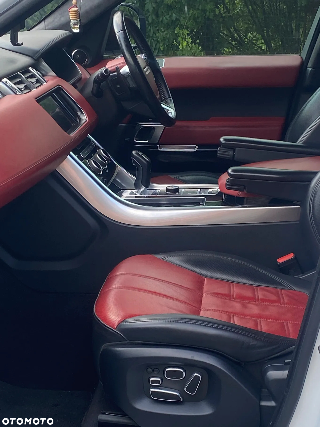Land Rover Range Rover Sport - 8