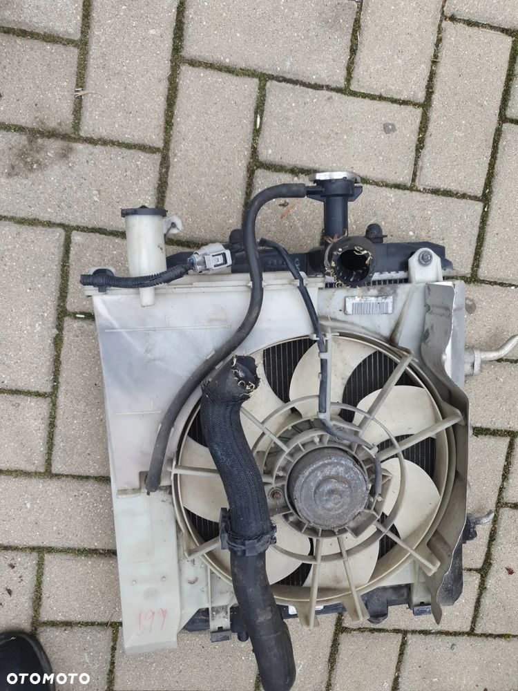 CHŁODNICA WODY  KLIMATYZACJI WENTYLATOR TOYOTA AYGO I 1.0 - 2