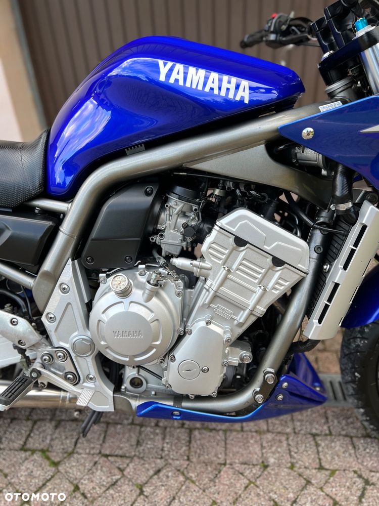 Yamaha FZS - 14