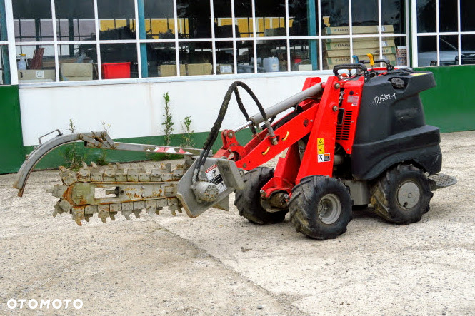 Ditch Witch Zahn R300 - 4