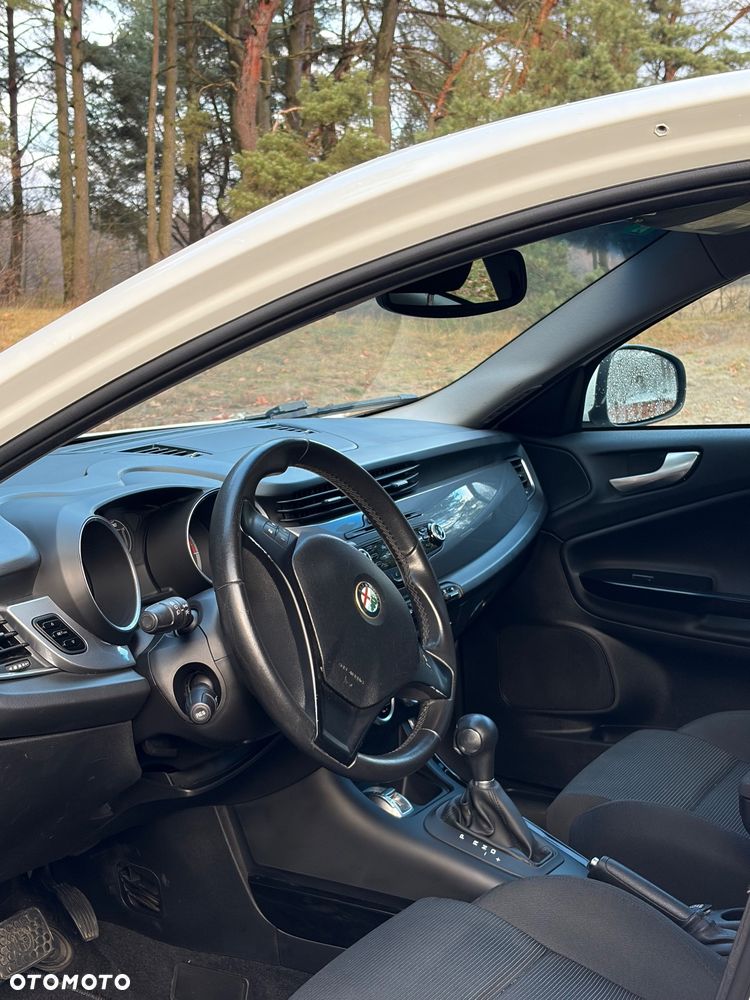 Alfa Romeo Giulietta 1.4 TB 16V Multiair TCT Turismo - 9