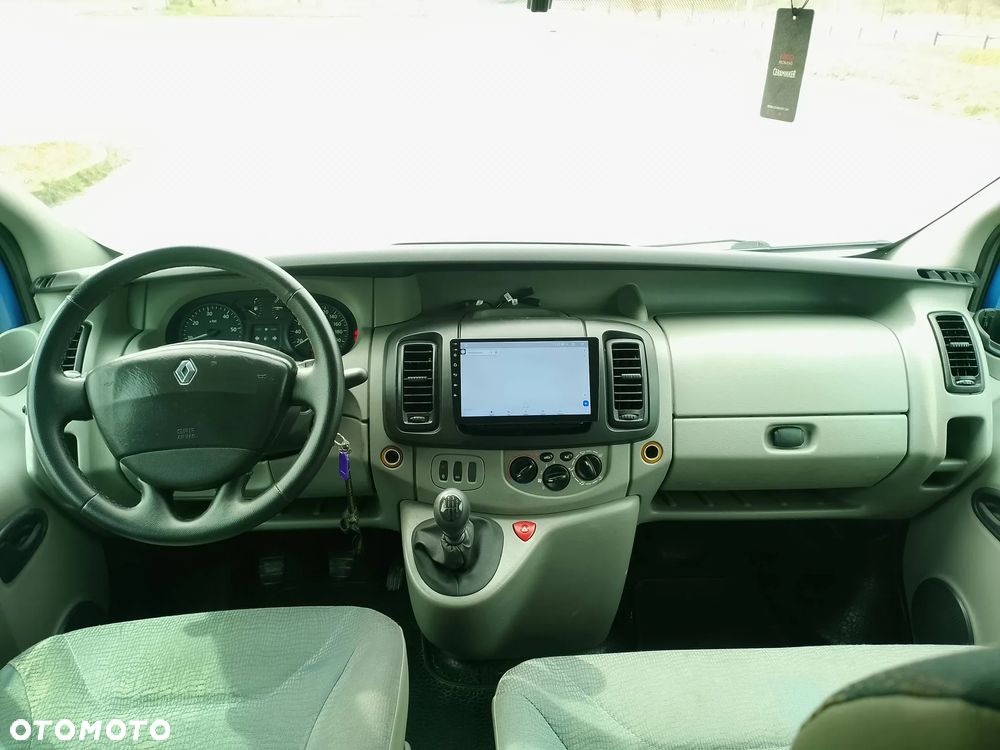 Renault Trafic - 11