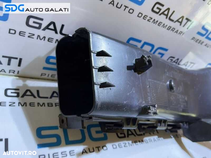 Tunel Tubulatura Racire Ventilatie Aer Frane Discuri Stanga Fata BMW Seria 3 E90 E91 2004 - 2011 Cod 7121569 51747121569 - 2