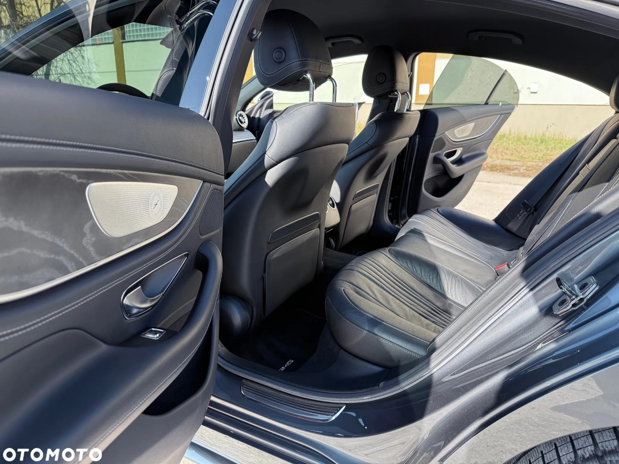 Mercedes-Benz CLS - 16
