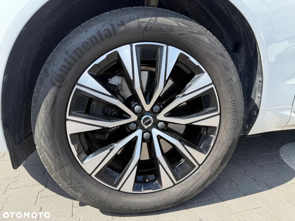 Volvo XC 60 B4 D Plus Bright - 20