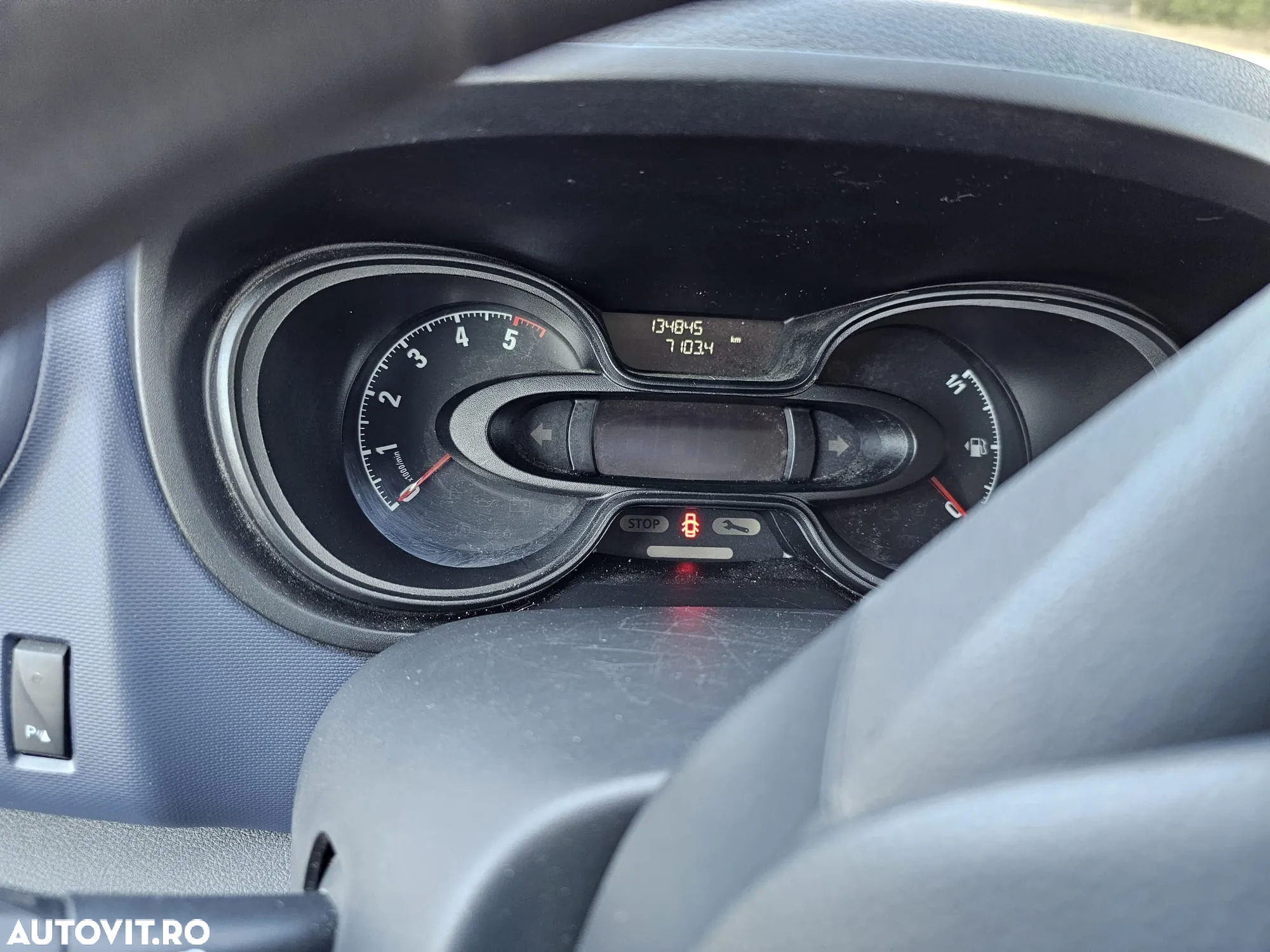 Opel Vivaro - 13