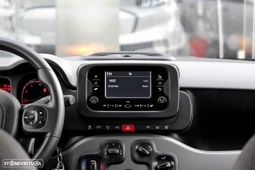 Fiat Panda 1.0 Hybrid City Cross - 10