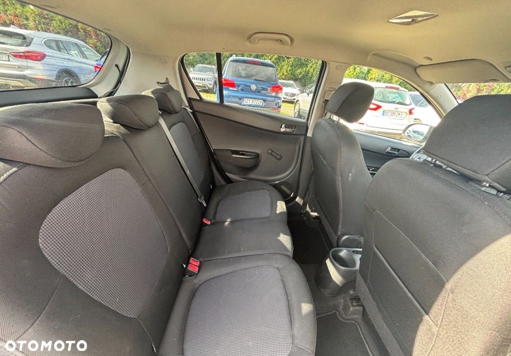 Hyundai i20 - 18
